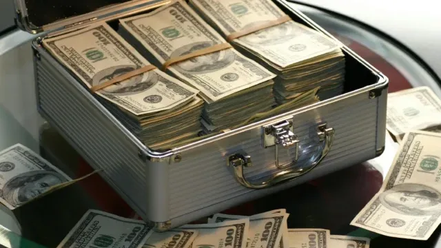 money image image showing money earned by freelancing